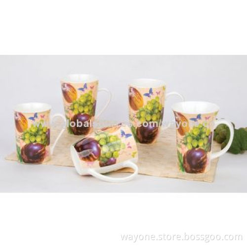 Fine China Mug with Fruit Design, Available in 12oz Volume, Measuring 8.3 x 9.5cm, Popular Shape